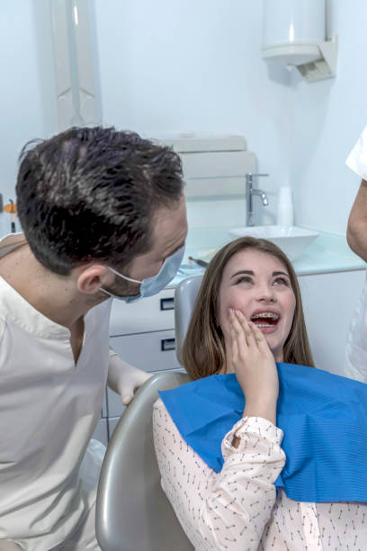 Best Emergency Dental Care for Broken or Chipped Teeth in Meron Park, CA